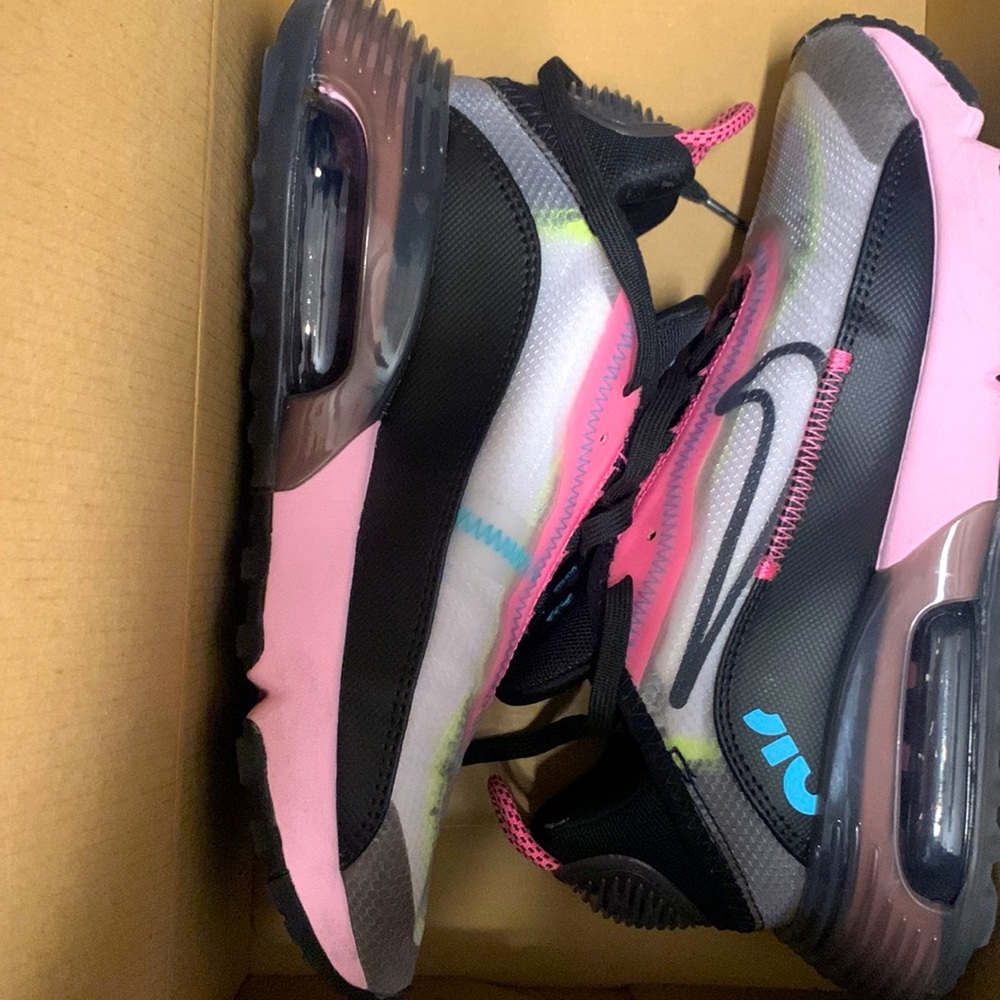 Nike air